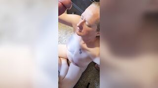 Cum on my face! Amateur wife 2nd ever cumshot
