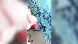 I persuaded my girlfriend to try to cum in her mouth,And what did it end up as